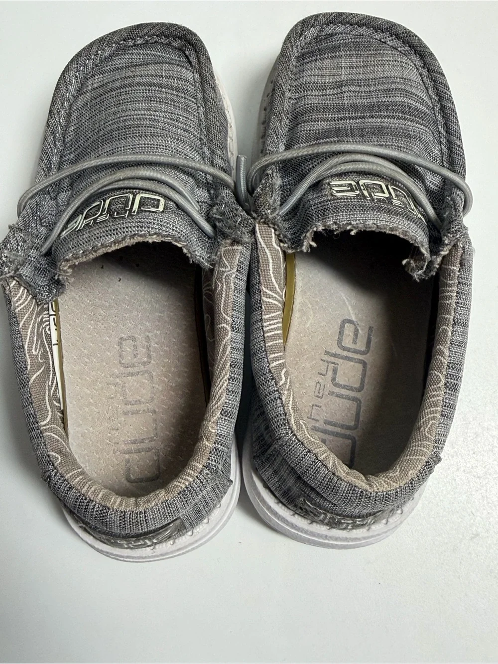 Hey dude children’s Wally grey linen blend. Toddler size 10